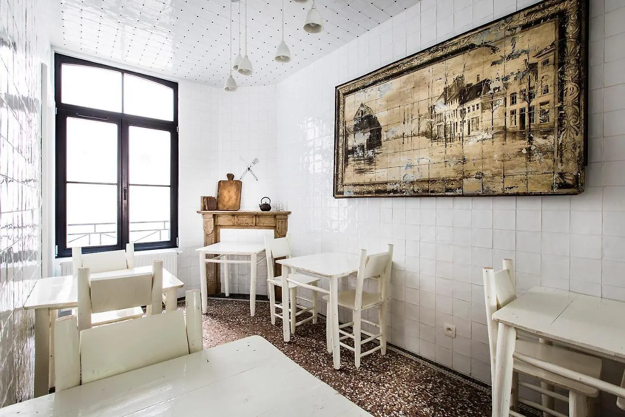 La Maison Haute Guesthouse Brussels
