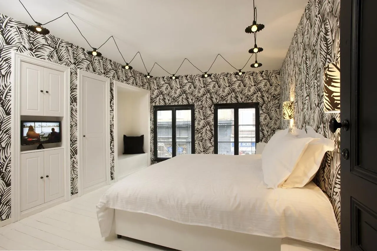 La Maison Haute Guesthouse Brussels 3*,