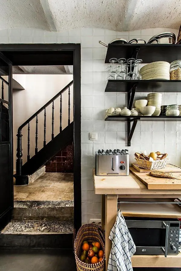 La Maison Haute Guesthouse Brussel Gasthuis